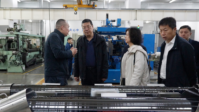 中国机械冶金建材工会副主席关明一行调研中国有研山东德州基地